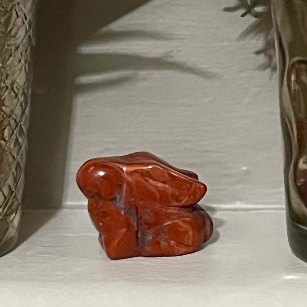Red Jasper Rabbit Crystal Mini Carving - Picture 10 of 10